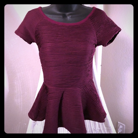 Zara Tops - 🛍 ZARA SHORT SLEEVE PEPLUM TOP SHIRT SIZE SMALL